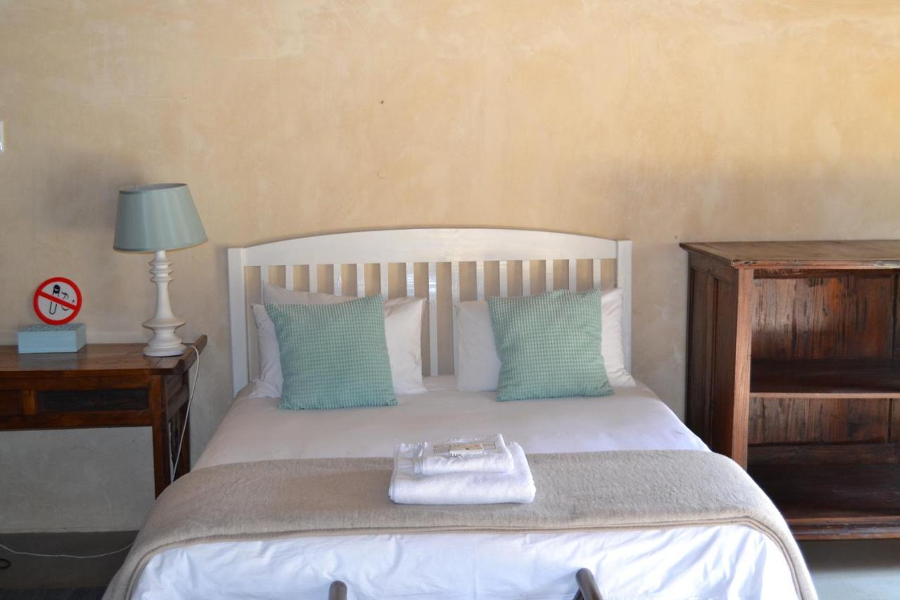 Chartwell Manor Hotel ภายนอก รูปภาพ