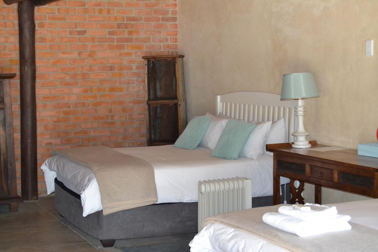 Chartwell Manor Hotel ภายนอก รูปภาพ