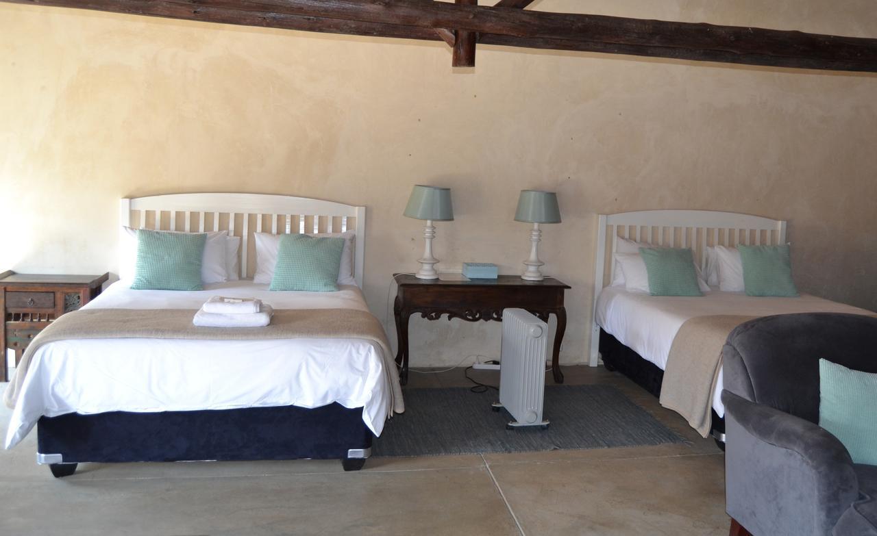 Chartwell Manor Hotel ภายนอก รูปภาพ